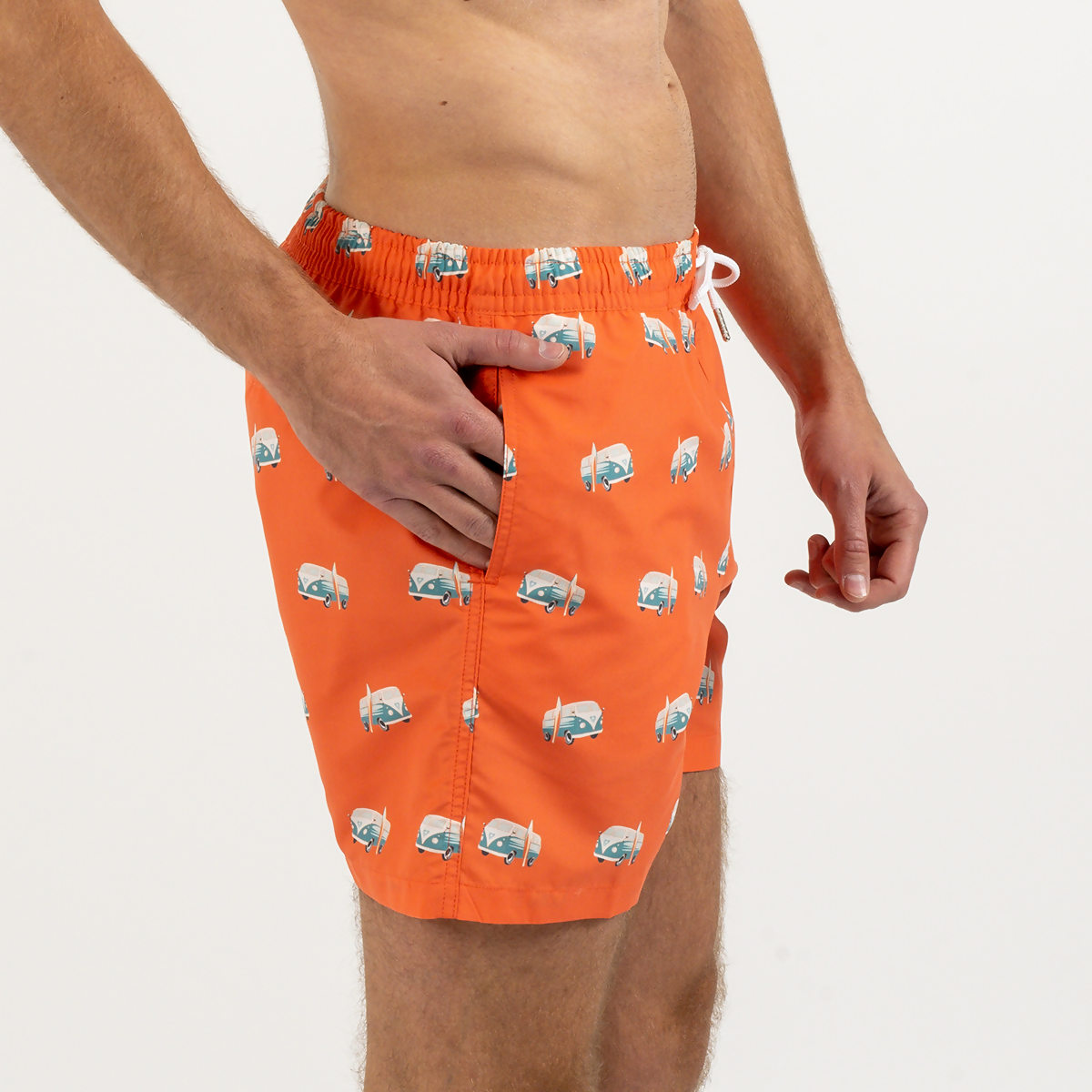 maillot-de-bain-homme-orange-motif-van-profil2