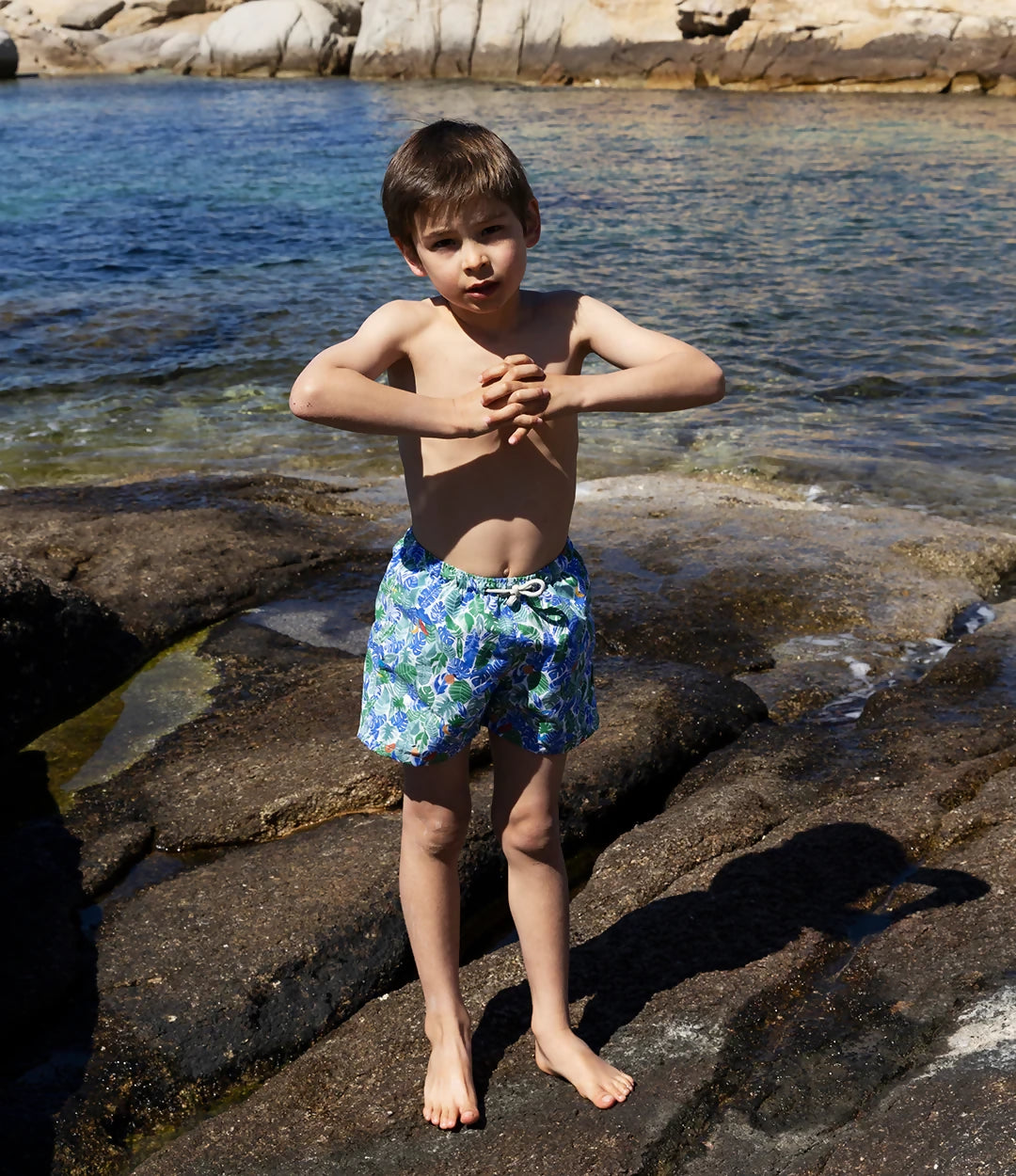 garcon_en_maillot_de_bain_anti-uv_loumio_tropical_jungle
