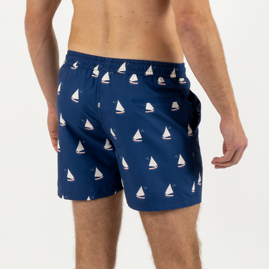 maillot-de-bain-homme-bleu-motif-bateau-dos